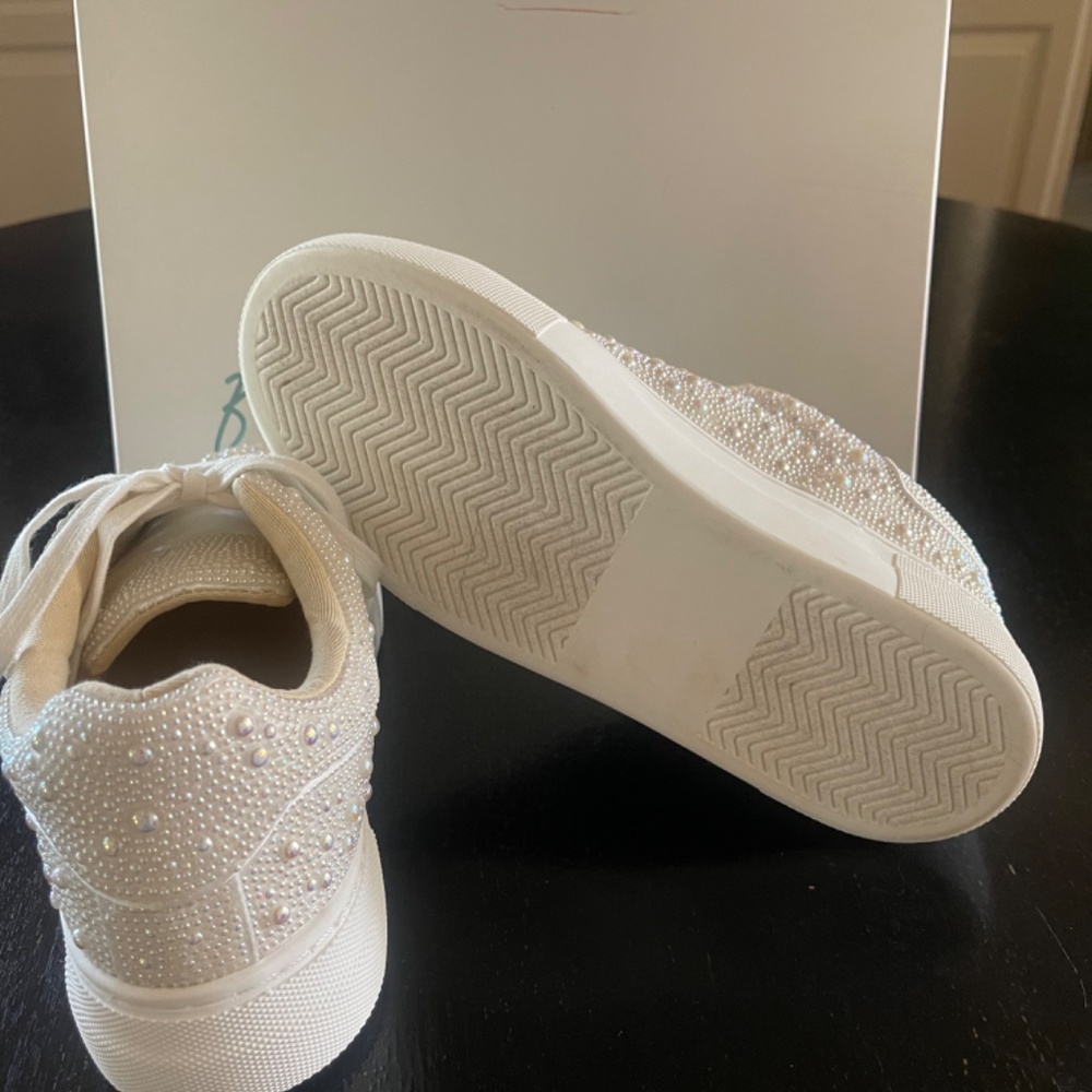 Betsy Johnson Sidny Pearl Platform Sneakers - Picture 4 of 8